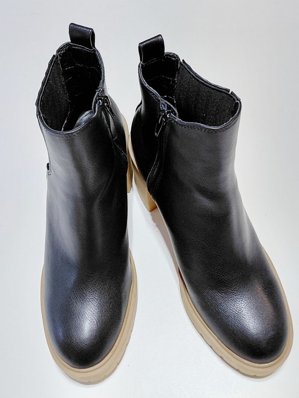 DOLCE VITA Women's Jade Black Platform  Lug Sole Heeled  Boot Size 7.5